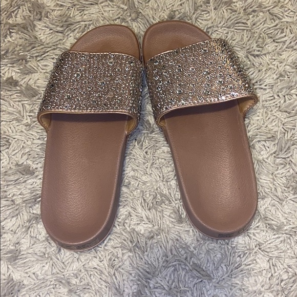 Off brand sparkle tan slides size 7-8 - Picture 2 of 4
